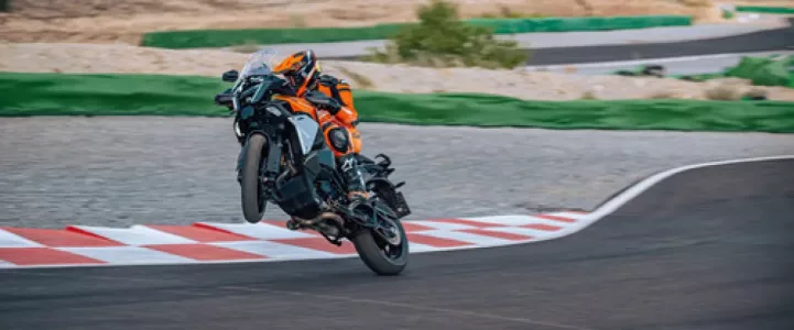 KTM 1390 Super Adventure S EVO 2026