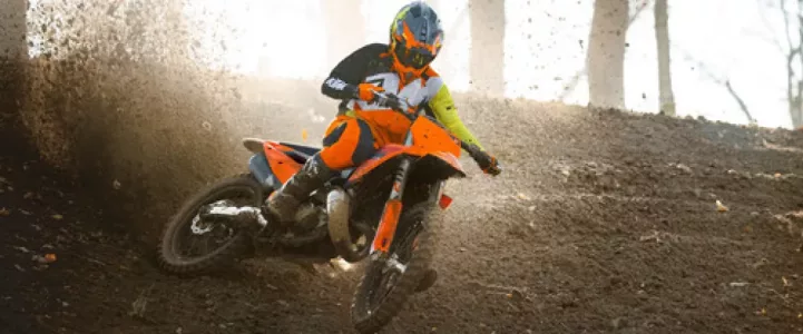 KTM 300 SX 2025 Acción